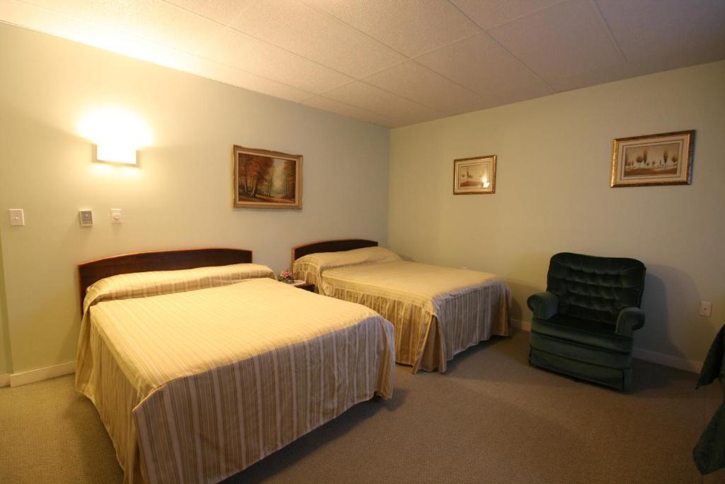 Villa Maria Country Inn Acheson Экстерьер фото