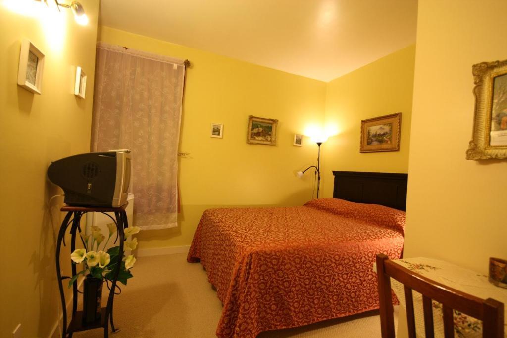 Villa Maria Country Inn Acheson Экстерьер фото
