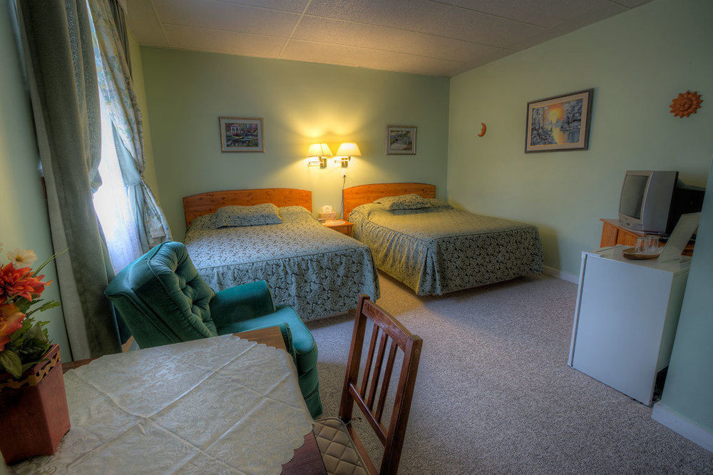 Villa Maria Country Inn Acheson Экстерьер фото
