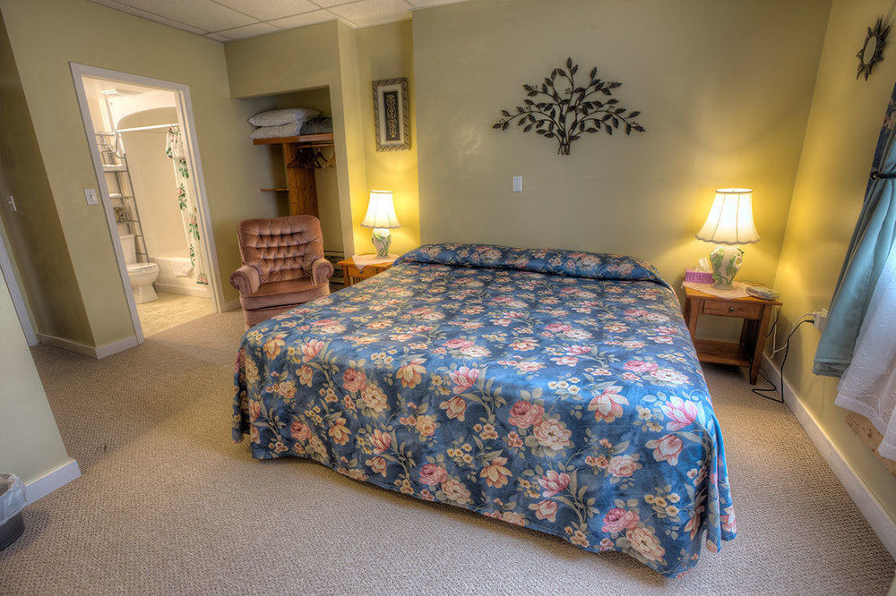 Villa Maria Country Inn Acheson Экстерьер фото