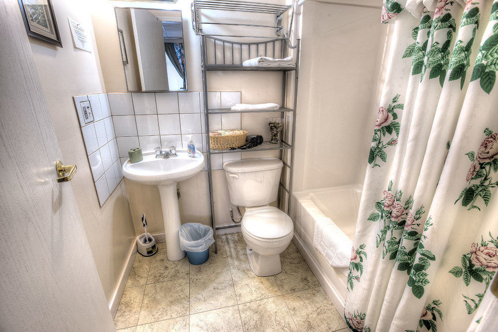 Villa Maria Country Inn Acheson Экстерьер фото